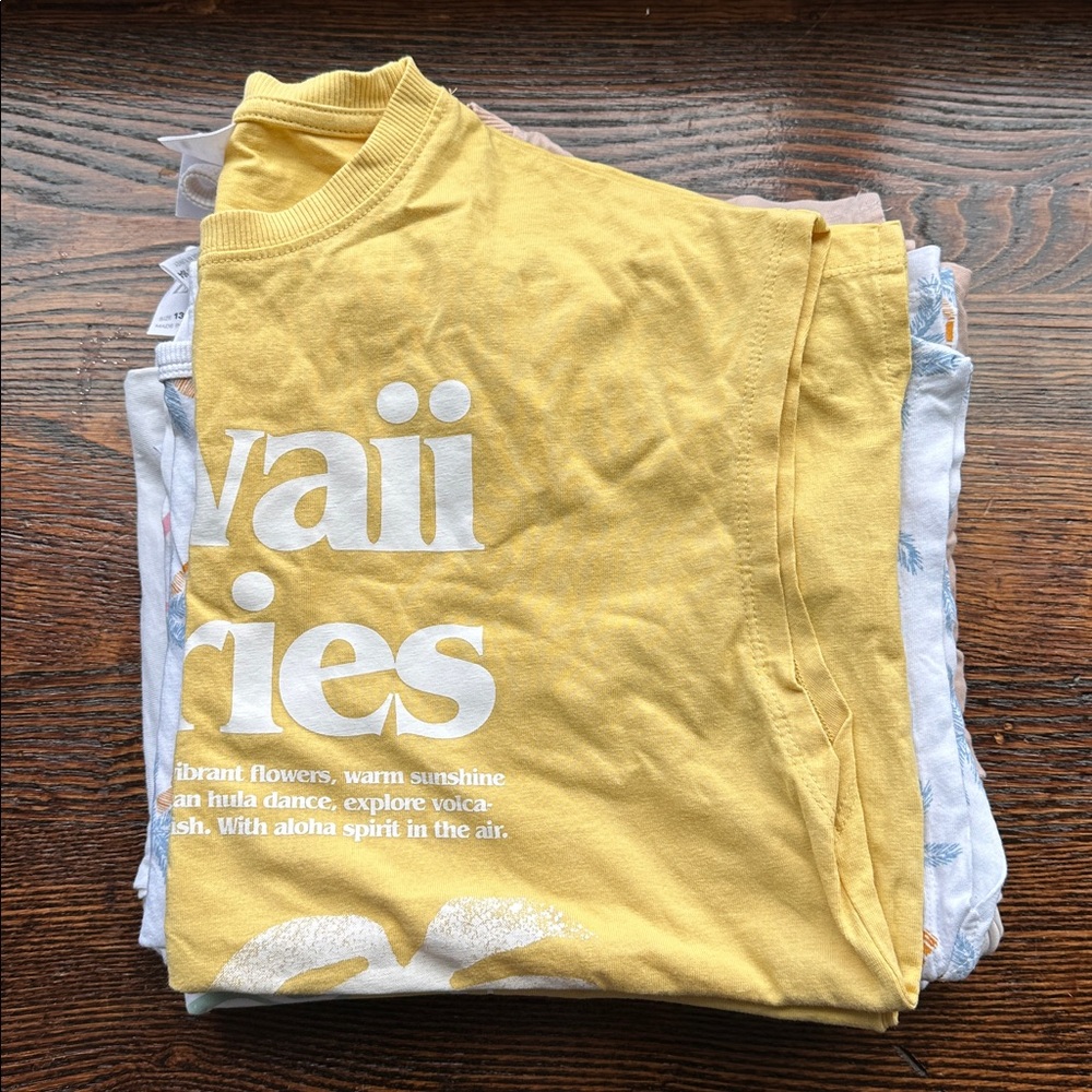 7 Zara Kids graphic t-shirts